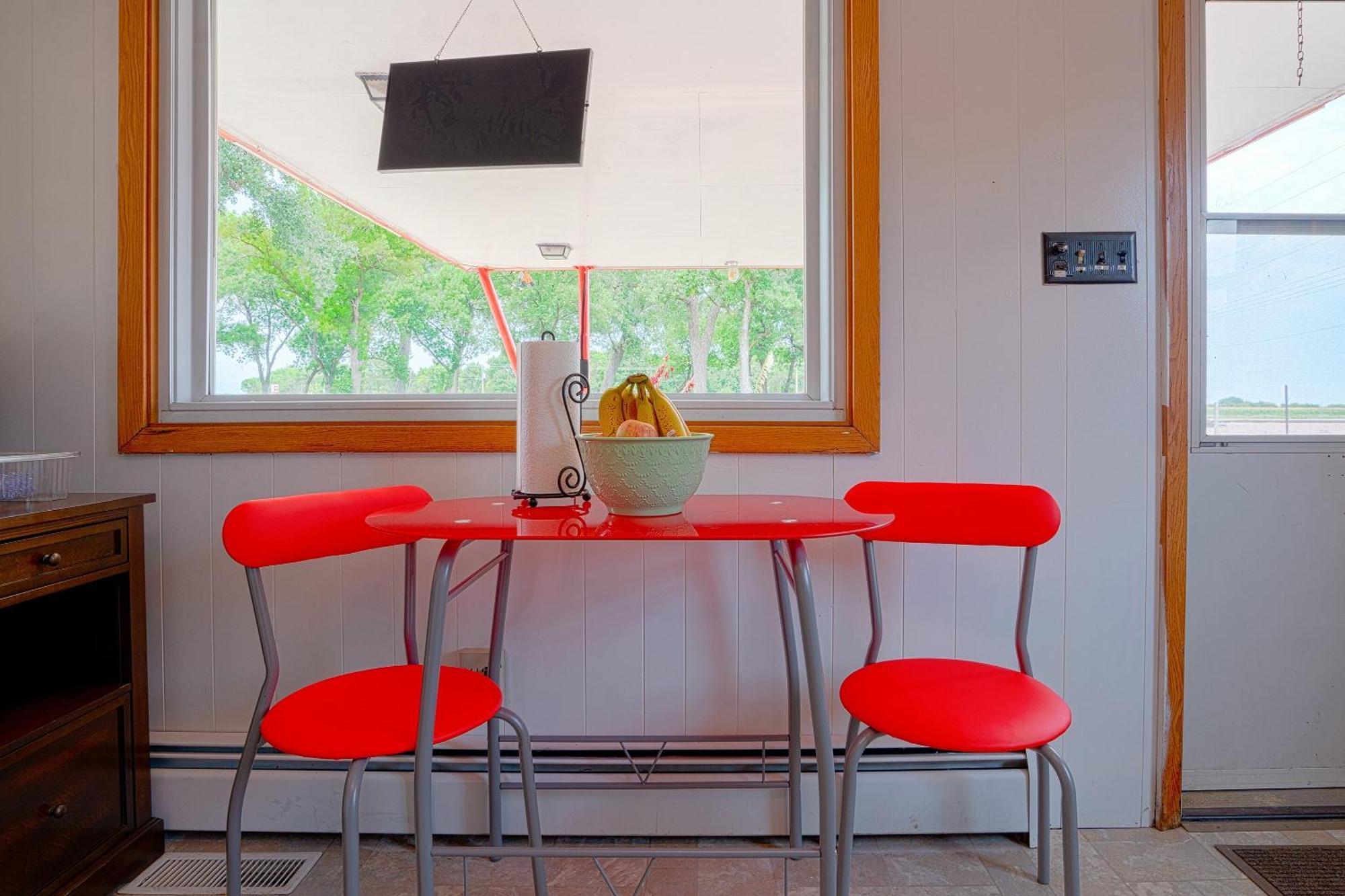 Oyo Hotel Lamberton Hwy 14 Екстериор снимка